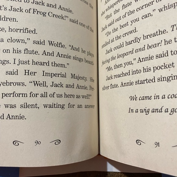 “Moonlight on the Magic Flute” Children’s Book Magic Tree House #41 - Picture 13 of 16